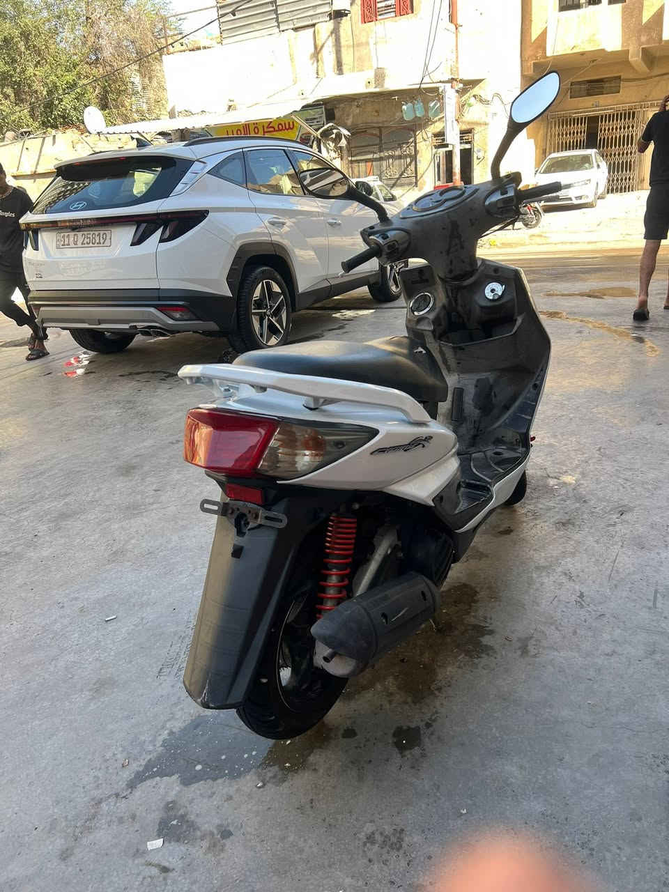 مرحبا دراجه سكنس فعل كابريتر مامفتوحها السعر 800 وبيها مجال لمكان بغداد الهاتف ***********
