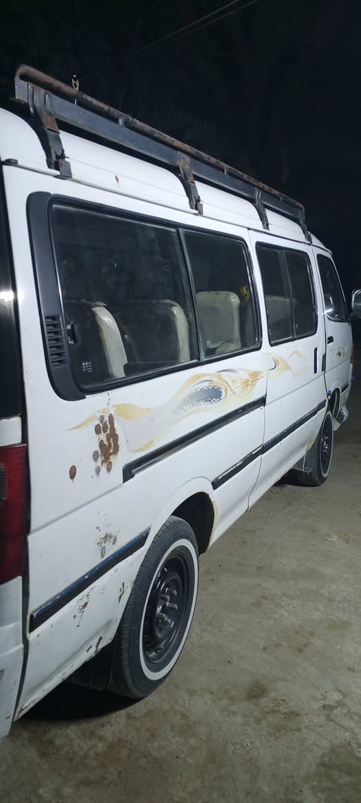 السلام عليكم فوتون 2014موصليه
السياره مكينه بيه بخار
 كير اكسن حداديه تخم تاير
 مكفوله من الضربه والصبغ 
داخل جديد كله مدوشم
السعر 35وبيها مجال رقم ذيقار
العنوان كربلاء الحسينيه
***********
