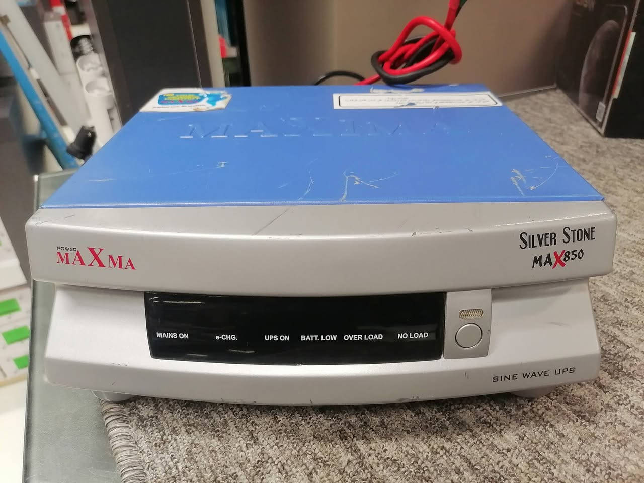 عاكسة مكزما شغالة ونظيفة حجم ٨٥٠ تاخذ بطارية وحده ١٢ فولت تنطي ٣ امبير  بسعر ١٢٠ الف مع التوصيل


**إذا كنت صاحب هذا الإعلان وتريد حذفه لأي سبب، رجاءا أرسل رسالة إلى الدعم الفني**