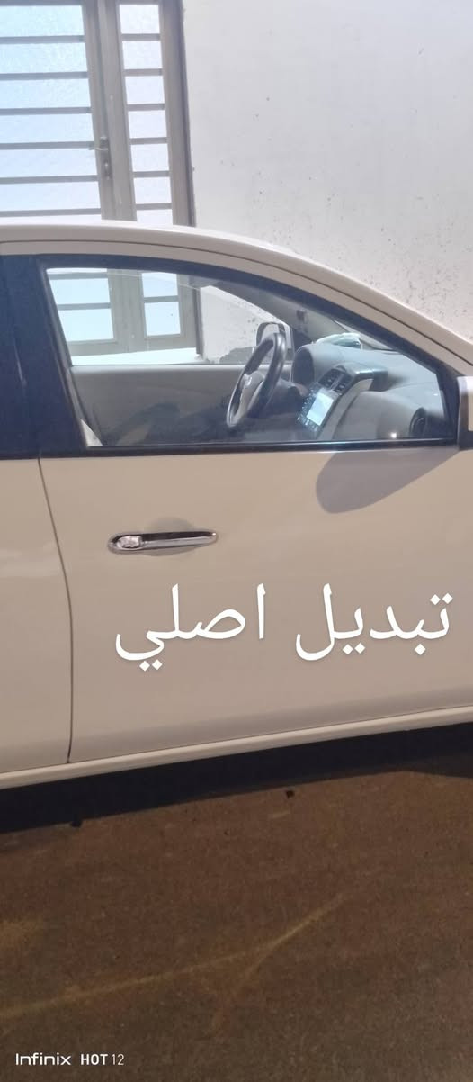 السلام عليكم
نيسان صني 2024 
ماشيه 65الف
بيه باب امبدل اصلي موضح بل صور 
وباب السايق بي بارد 
سعر 125 وبيه مجال 
مكاني بصره زبير
 رقم ***********
