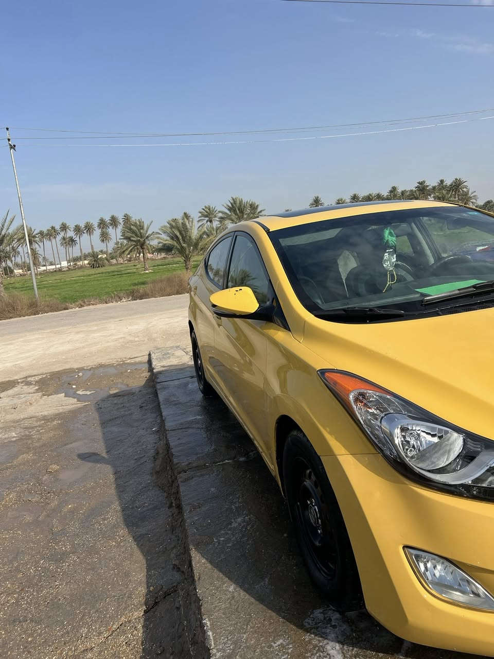 السلام الانتره ١٣وارد أمريكي فول مواصفات 
فتحه 
بصمه 
اشاير بالمري 
كشن كهربائي 
محرك دوش حادث خشم البنيد وبيها كد اشبرين بالباب الوره السايق 
مكينتها خير من الله 
حداديه فقط دبلات إماميه 
العنوان بابل الدبله الاتصال 
***********
السعر ١٠٥وبيها مجال
