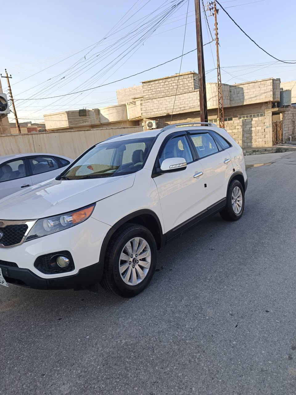 للبيع سورنتو موديل 2012سبعه راكب رقم اربيل سنويه ساقطه من 2022شرط تحويل طخم تاير حداديه جديد تبريد شغال ودافتئه شغال مكينا 16جي دي اي السياره ضررها مال تحرير شويه التكم صبغ الجاملق الورا شويه تعديل مكفوله من الكص السعر 125 وبيها مجال مكان السياره الموصل الايمن حي اليرموك 
رقم الهاتف 
***********
***********
