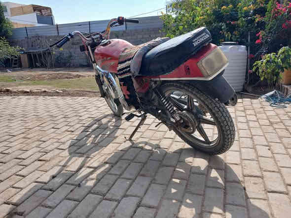 للبيع دراجه فيوم محركه كلش حلو ناعم شلعه معدل فول تاير ويل جديد السعر 175 مكاني كربلاء طريق بغداد الاستفسار ***********
