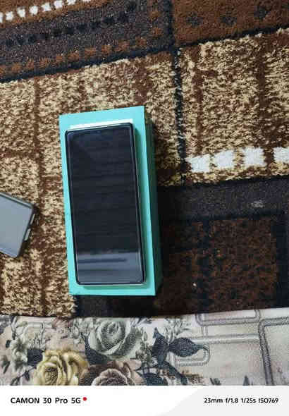 السلام عليكم ورحمة الله وبركاته
تكنو كامون 30 برو 5G
ذاكره 256 
رام 24 
تلفون غني عن التعريف تكدر تشوف كل مواصفاته باليوتيوب 
نضافة فول اخوان غراض كامل كارتون شاحنه كفر 
سعره 260 وبي مجال للطيبين 
مكاني كركوك+طوز خورماتو
للتواصل خاص او الاتصال على الرقم 
*********** 
*********** كركوك
