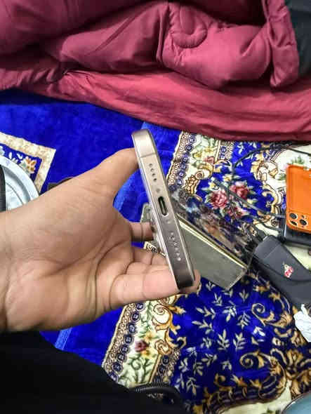 السلام عليكم 16 برو ماكس بطارية 93 مشحون 300مرة 1325.  ***********
