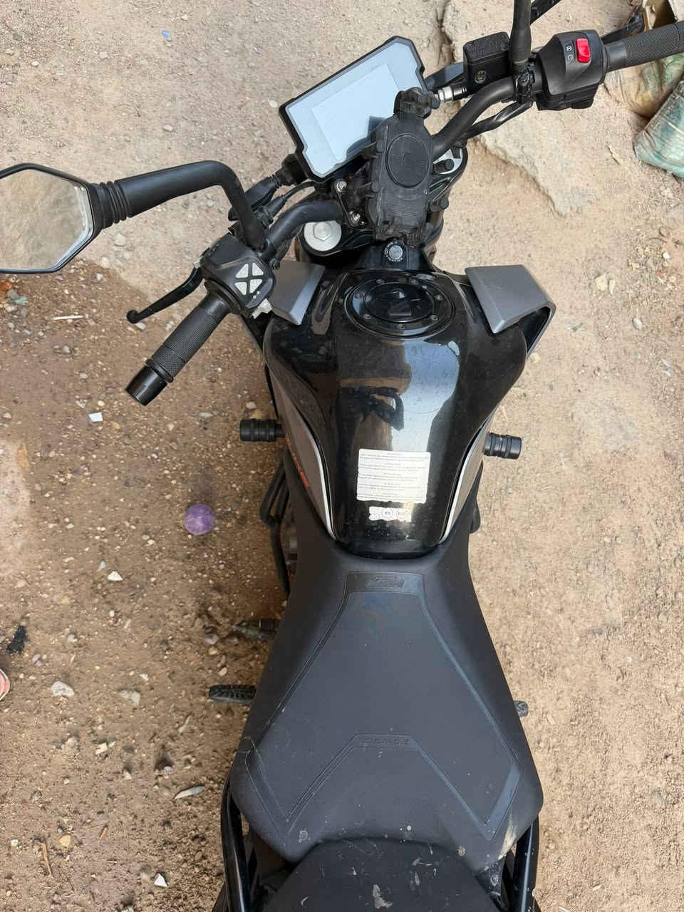 KTM Duke 390 للبيع دراجه نضيفها و مكفولها من كلشي ما مفتوح بيه برغي واحد سبب للبيع مليت من دراجات والله سعر

 كسر 3 مليون ونص دراجه رقم بغداد ثاني يوم تحويل الرقم تلفون بي وتساب فقط ***********
