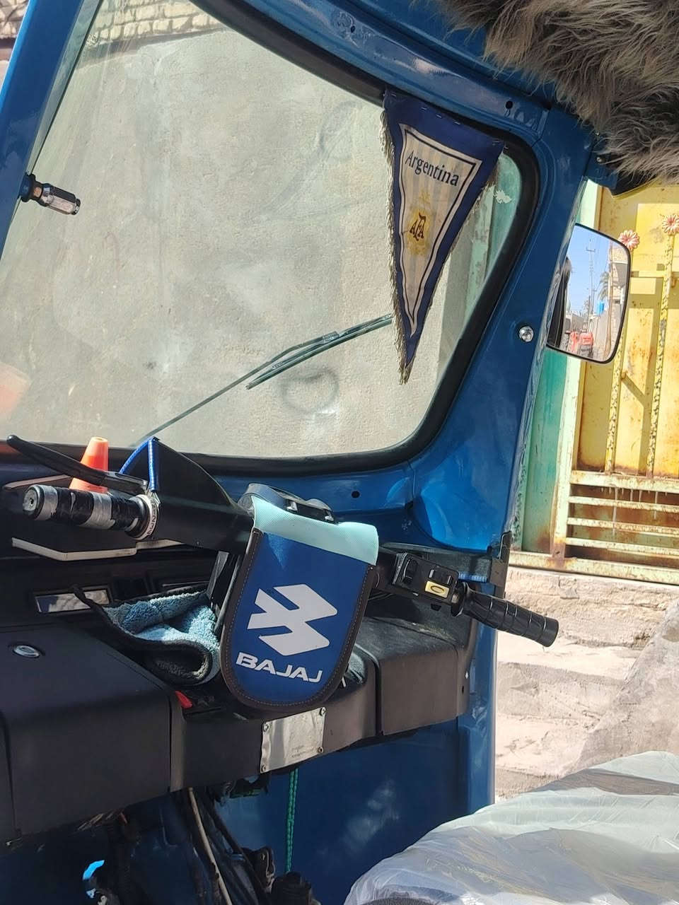 (سلام عليكم)تكتك للبيع (مديل 2021 ) تكتك نضيفه بسمي امداور ثاني يوم رقم انكليزي بيه ضربه خفيفه بل غد اليسر (المكان ناصريه غراف السعر خاص (***********
