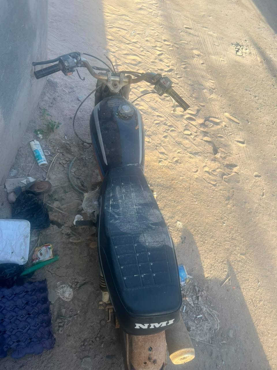 السلام عليكم هاي دراجه للبيع اوراق تانكي جديد وكابريته جديده وكشن جديد متروكه صار فتره والهندر مالتهة خربان سعرها ١٥٠ وبيهة مجال قليل مكانهة ابي الخصيب


**إذا كنت صاحب هذا الإعلان وتريد حذفه لأي سبب، رجاءا أرسل رسالة إلى الدعم الفني**