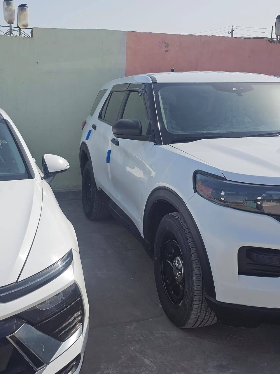 سلام عليكم على بركت الله فورت كس بلور بوليسي مكينه 3300 موديل 22 سياره جديده ماشيه 9الاف فقط  تترقم جميع المحافظات عنوان نجف ***********
