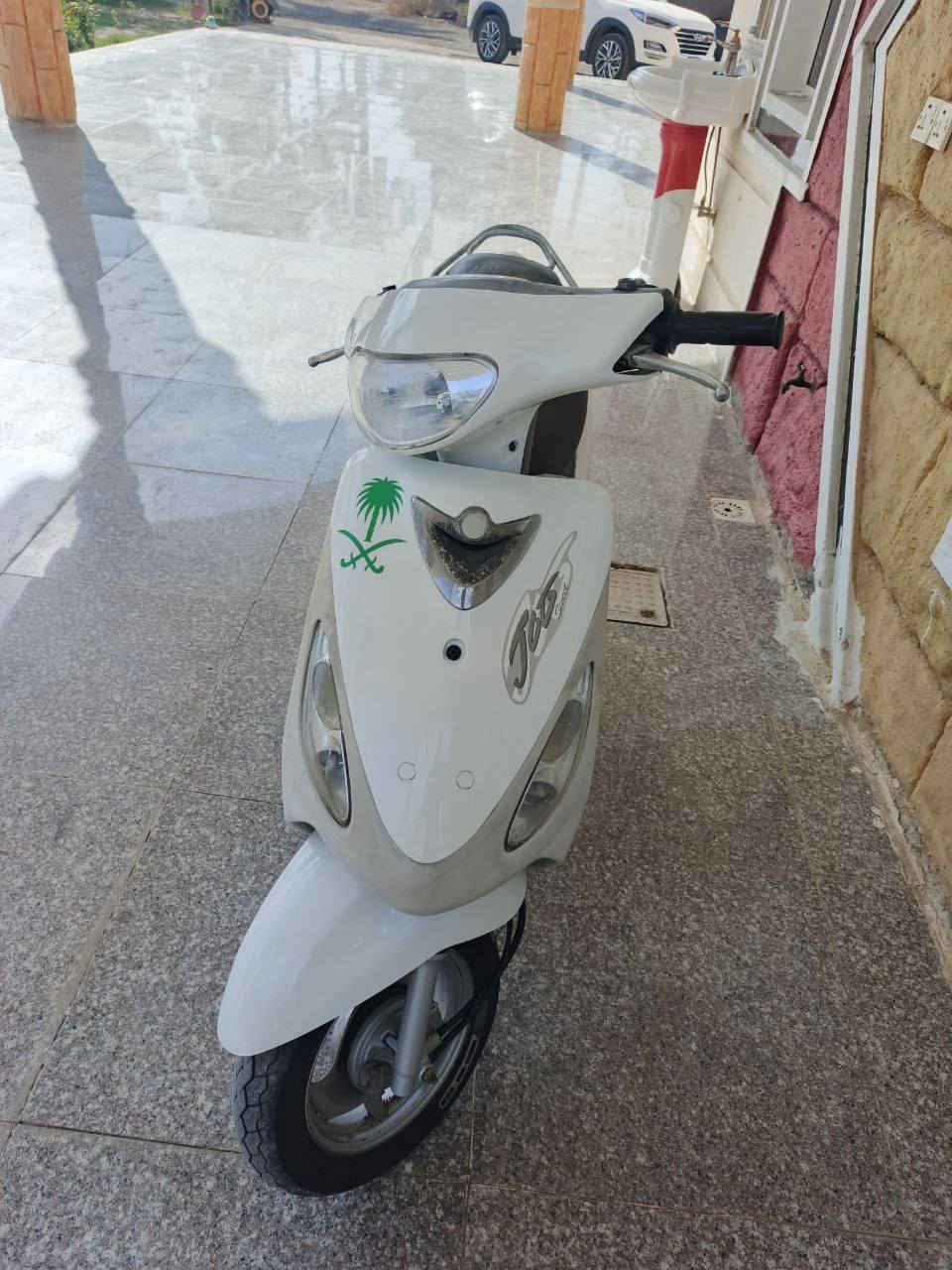 السلام عليكم 
السعر700وبيه مجال للشراي 
ماكس منغولي 
مكينه بلادية مامفتوحة شرط
مكينه نشطة شلعة ومعدل
سلف بلادي
كابريته
لادخان ولاتنقيص مكينه خرسه 
كيج بانزين وسرعة 
قفل ستيرن وجنطة شغال
دراجة حلوه ونضيفه مثل مموضح بلصور 
كفرات بلاديه موجوده 
اي استفسار الاتصال ع رقم ***********
مكاني بابل المسيب
