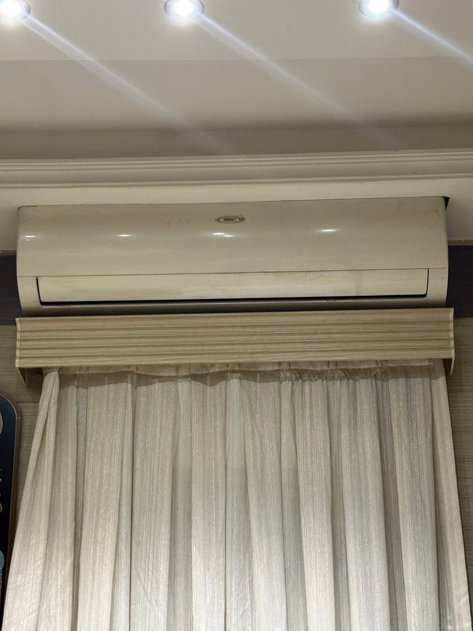 سبلت ميديه كنتوري ٢ طن بي ليك وسبلت جداري جنرال ٢ طن هم بي ليك للبيع في منطقه السيديه


**إذا كنت صاحب هذا الإعلان وتريد حذفه لأي سبب، رجاءا أرسل رسالة إلى الدعم الفني**