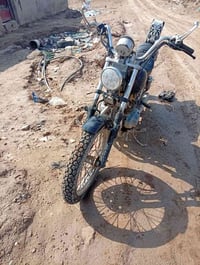 دراجه هارلي ربع كلك مكفوله من السرقه كهربائيات شغاله  سعر 300وبيه مجال...