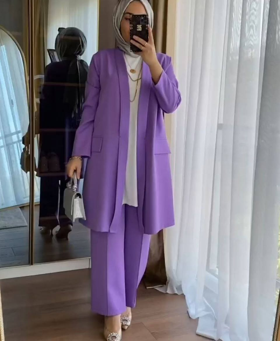 الاستفسار والحجز فقط واتساب+9647775744834
الازرق 42 الى52
النيلي 42 44
بنفسجي 46 50 52

السعر45 توصيل مجاني....3 قطع
