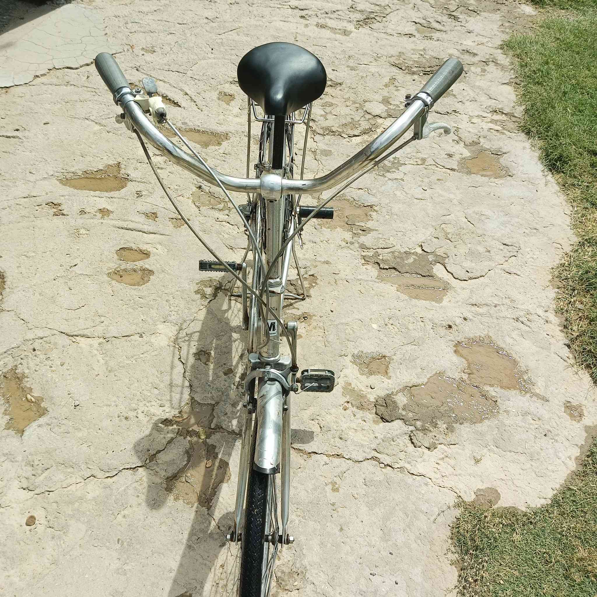 سلام عليكم بايسكل بناتي حجم 27 للبيع سعر  80وبيه مجال


**إذا كنت صاحب هذا الإعلان وتريد حذفه لأي سبب، رجاءا أرسل رسالة إلى الدعم الفني**
