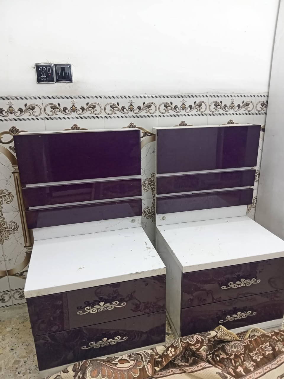 غرفة اخشاب تركيا للبيع ست  قطع السعر 250وبيهة مجال  العنوان بغداد حي الرحمة مقابل الشماعية 
للستفار (***********)
