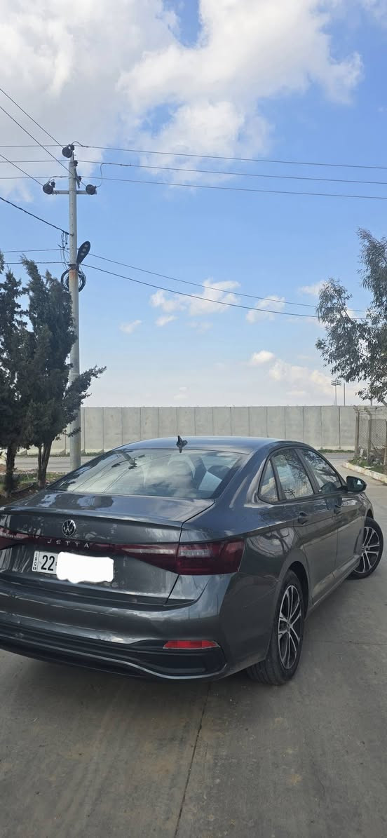 سلاوی خواتان لێبێت 
Jetta S Sport 2025
پێش و پشت کەپس بێ داخیلی بێ ئێڕباگ 
13000ماوەی ڕۆیشتن 
گێچ ئەلیکترۆنی وە شاشە گەورە 
ڕاداری پێش و پشت و ئاوێنەکان
وە ڕاداری سوکان و خەتی جادە 
کوشین سپۆڕت  و  هیتەر 
تەحەکوماتی تەبریدی لەمسە 
٢-٣ شوێنی PDR ی هەیە 
گێڕ و مەکینە و کارەبایی و تەقە و ڕەقە بە شەرت 
سەیارەکە ڕەقەم هەولێر کراوە
*********** 
----------------------------------
السلام عليكم 
جيتا س سبورت 2025 
موديل ألفين و اليوم 
بدون سبغ بدون ارباك 
بجم خلف كبس بشرط 
ماشي ١٣كيلومتر    - محرك 1.5 تيربو اقتصادي 
مواصفات- رادار امامي و خلفي و مراية 
نقطة عمياء تحكم ستيرن - كشنات سبورت 
كشنات امامي هيتر - تبريد لمس - لايت اوتو 
بجم و خلف بي ليد 
شاشة كبير - كيج إليكتروني 
ايكو سبورت نورمال 
كير و محرك و كهربائي بشرط 
حجر بية و رادار و ارباك بشرط 
سيارةمرقم أربيل 
بي مكانين صلح PDR 
مكان سيارة أربيل 
*********** أربيل, العراق
