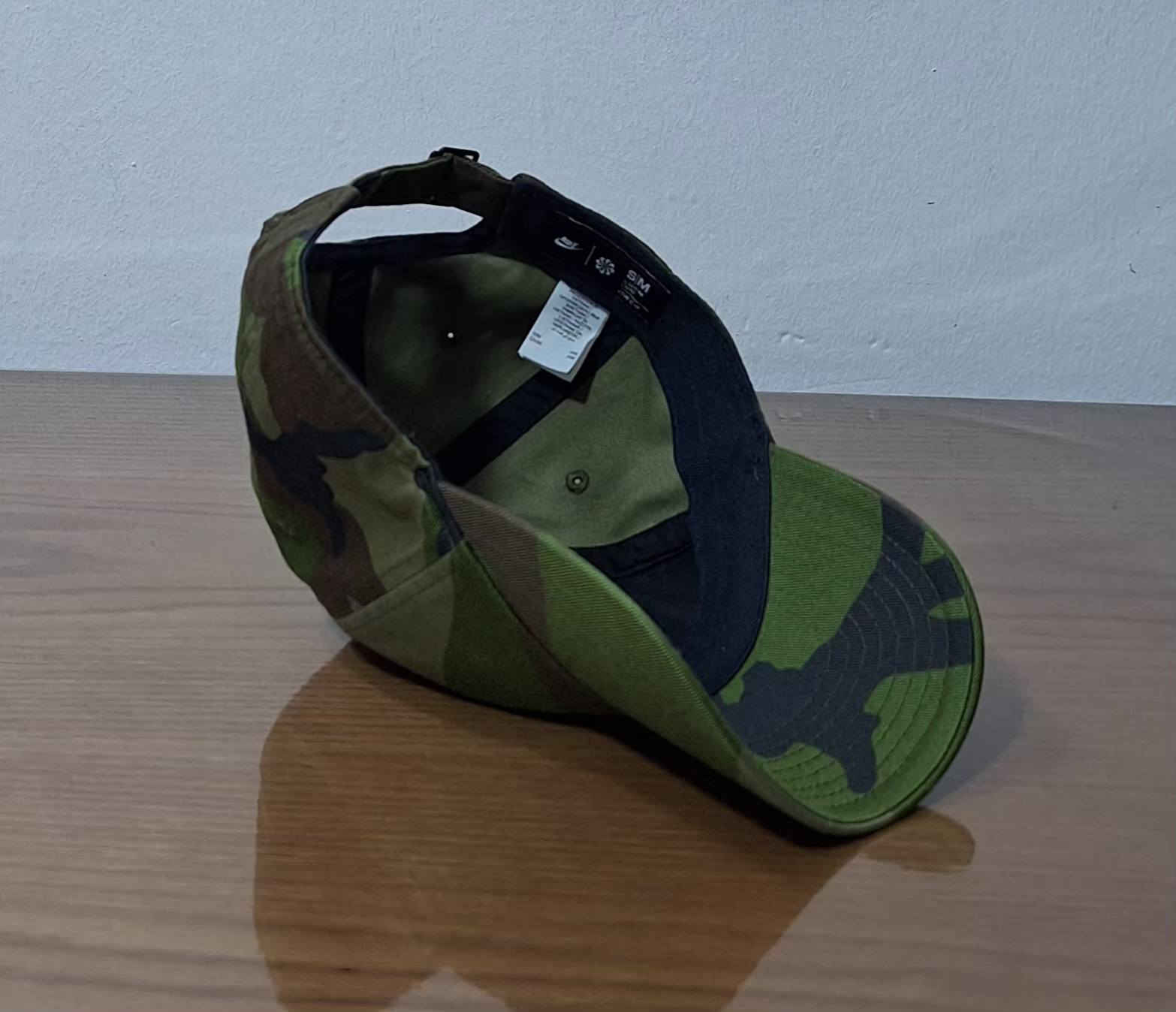 ماركة NIkE أصليه وكاله
قياس S و M
سعر 30
*********** واتساب مسنجر
يوجد توصيل
