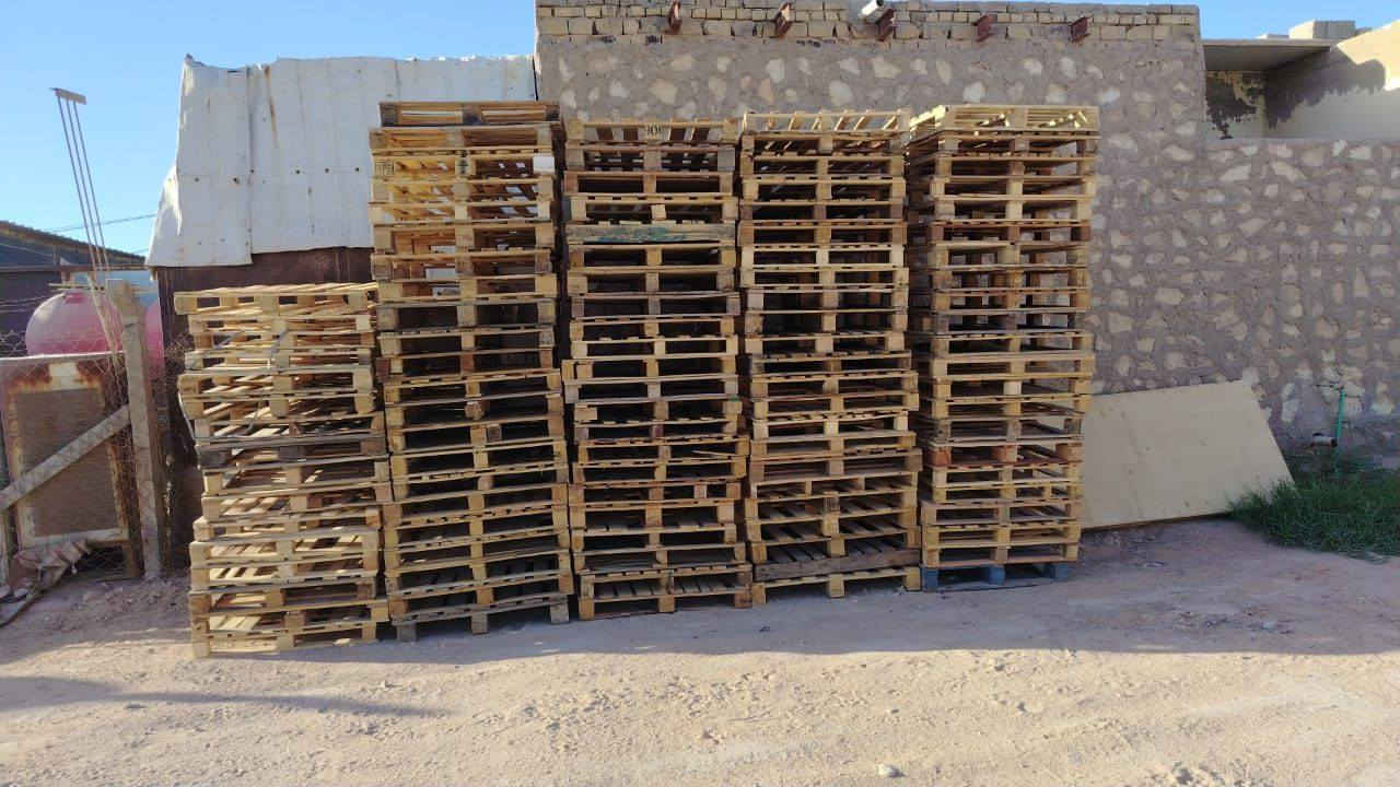 متوفر سكيب قياس 120×100 أرجل مكعب وقياس مترين في متر وعشرين بيع جمله فقط عنوان النجف الاشرف شارع كربلاء طريق ياعلي واتساب ***********
