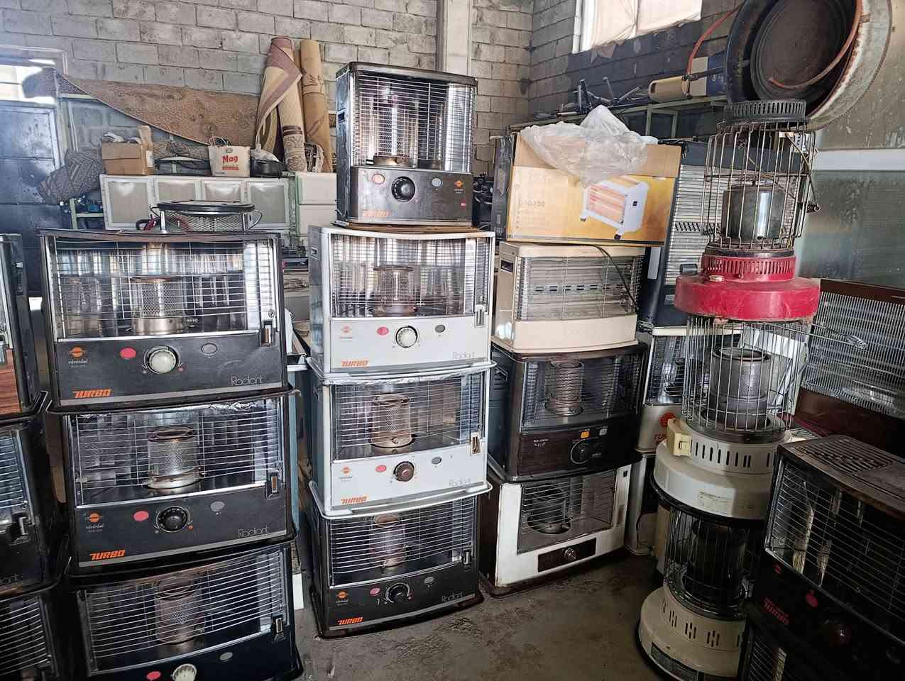 سلاوی خوداتان لێبێت کۆمەلێک سۆبە بۆ فرۆشتن هەر بەرێزێک خوازیارە پەیوەندی بکات یا خود نامە بنێریت 
***********
***********
تێ بینی ناو نیشانم سۆران بەرزێوە
