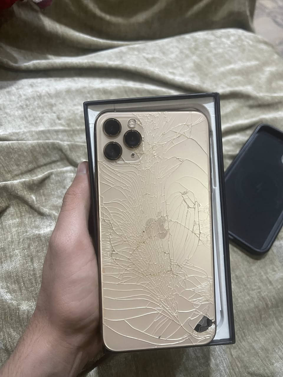 سلام عليكم ايفون11برو ماكس ذاكره256 بطاريه76 مبدل شاشه تفصيخ فيس ايدي شغال شريحه وحده جهاز ملحقاته كارتونه وكفر سعره270 الف كلشي شغال ب جهاز


**إذا كنت صاحب هذا الإعلان وتريد حذفه لأي سبب، رجاءا أرسل رسالة إلى الدعم الفني**