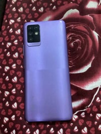 كسر ب جامه شادله لزكه مابيه اي تعليك تجي تفحصه +ملحقاته ماوياه بس جهاز...