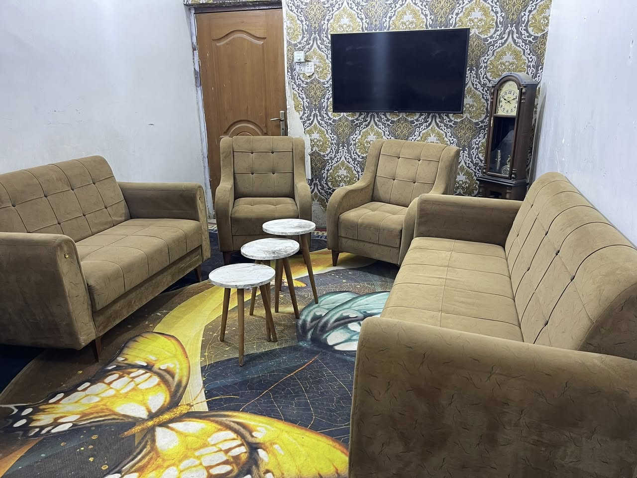 تخم 7 مقاعد مع طبلات للبيع ب210
‭***********‬
