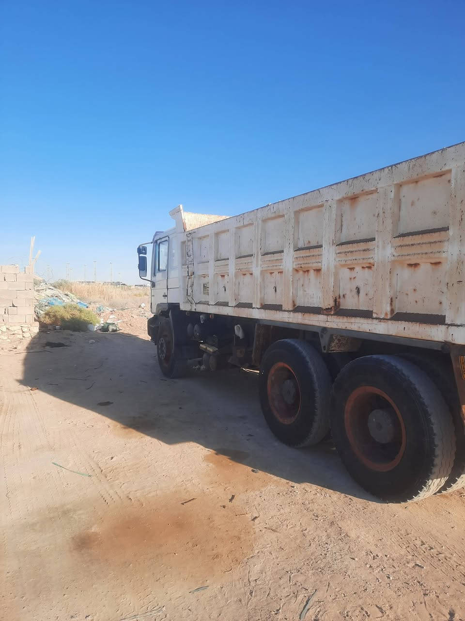 مان للبيع موديل ٩١محرك البي وكير ميه وثلاثون مجموعة مان نص طويله بدون رقم سعر ٨٥ورقه اللعنوان الانبار الرمادي استفسار عن رقم ***********
