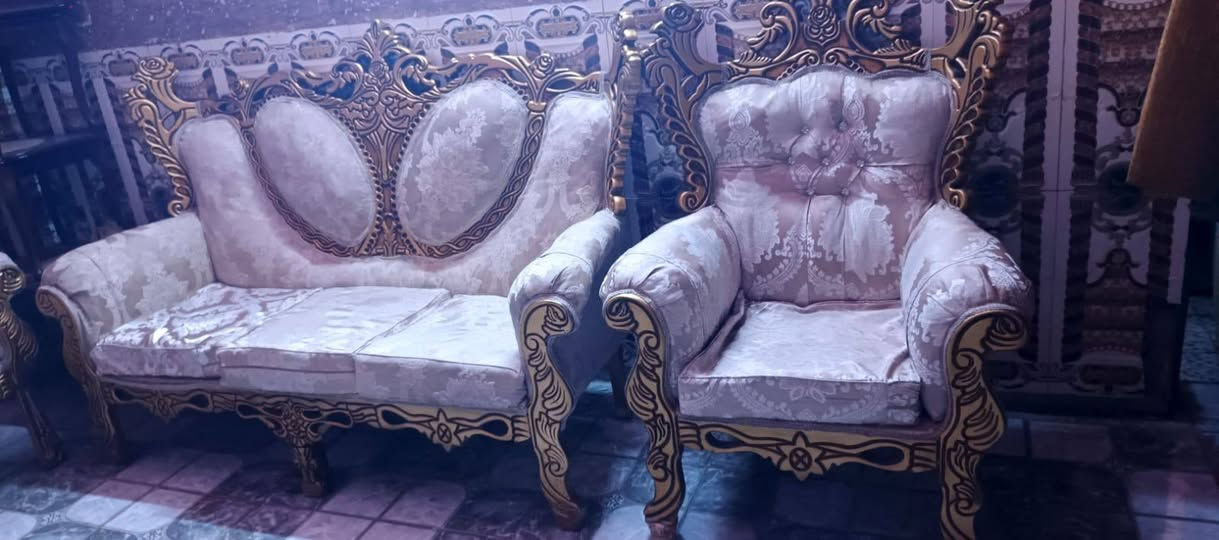 هذا تخم مصري ملكي تزغام وما بي ضرر مال بيت للبيع سعره مليونين ونص ومحتاج واريده ابيعه سعره 600 واللي يريده مكان بغداد يتفضل خاص ويوجد اتصال واتساب ***********
