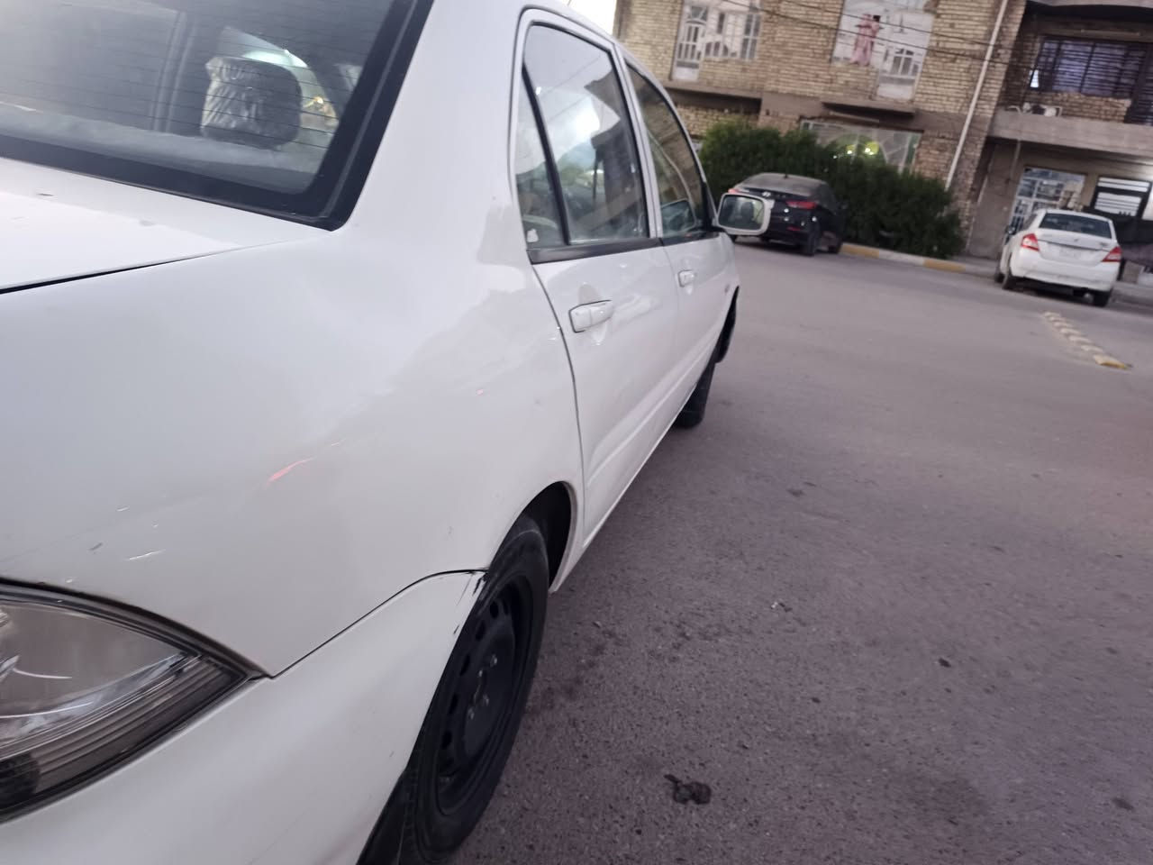 السلام عليكم لانسر ٢٠١٠بغداد سنوية بسمي عنواني بغداد الكرخ السيارة بيها اكثر من قطعة صبغ اني ابيع احزام كير مكينة مكفولة الحمدلله *********** للاتصال او واتساب
