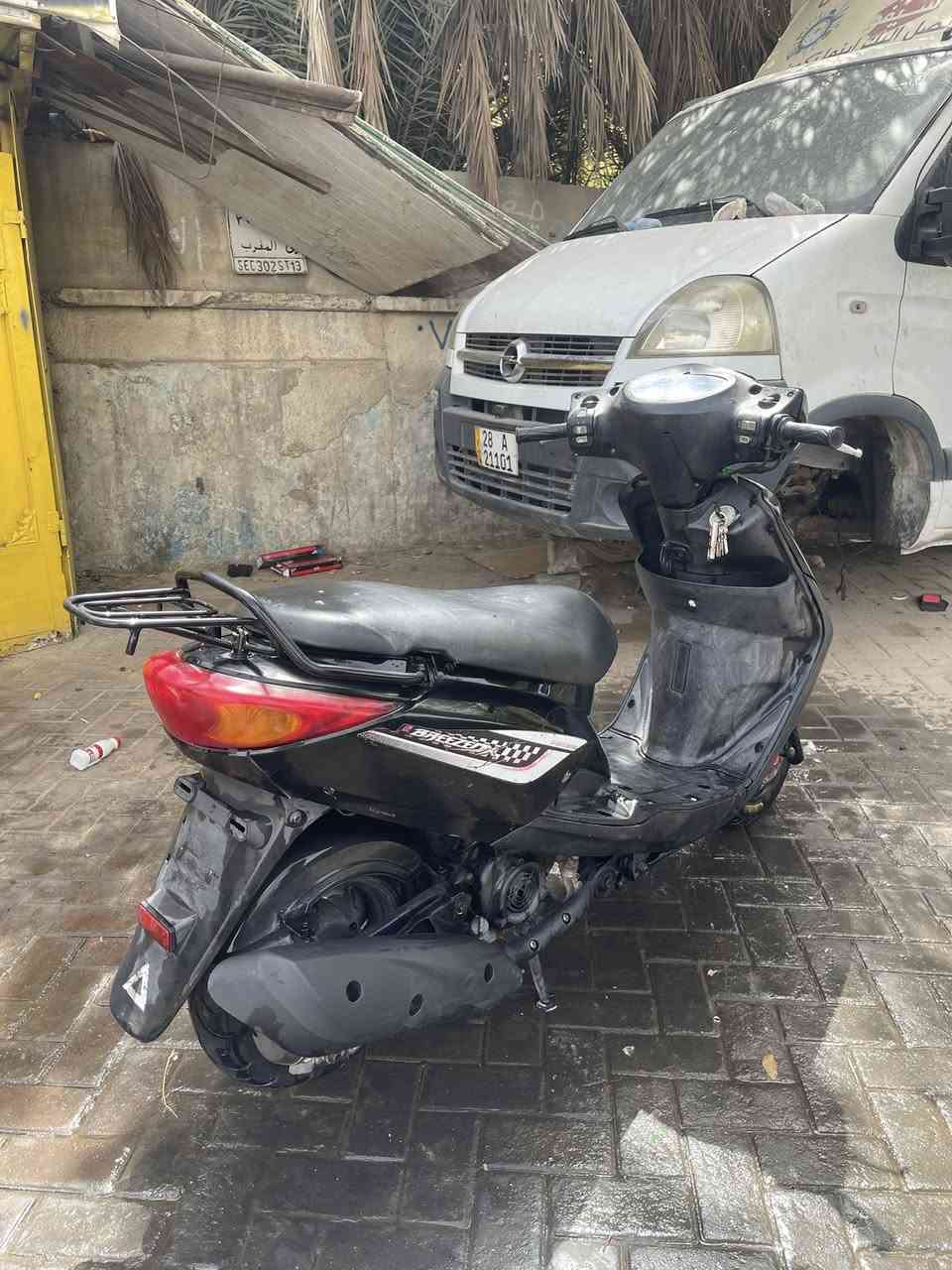 سلام وعليكم دراجه بخا كامله مابيه اي نقص كله مختمه سعر650بيه مجال حك جيه حتلو مراوس ***********
