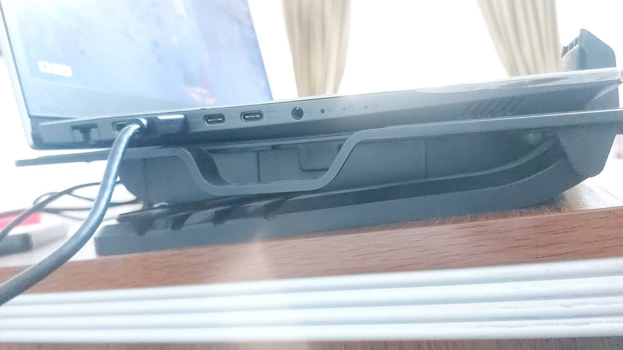 لابتوب لينوفو الغني عن التعريف للبيع  

المواصفات 

معالج core i5 جيل عاشر
 
و كرت شاشة داخلي 8G

و كرت شاشة خارجي 8G

رام 8G تكدر ترفعة 

مساحة 500g 
 نص تيرا كاملة 
 
سعر 290 و بيه مجال
اذا شراي تدلل


**إذا كنت صاحب هذا الإعلان وتريد حذفه لأي سبب، رجاءا أرسل رسالة إلى الدعم الفني**