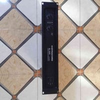 زوج سماعات W17 الاصلي الايطالي مستعملات شي قليل.  بور داينكورد الاصلي ...