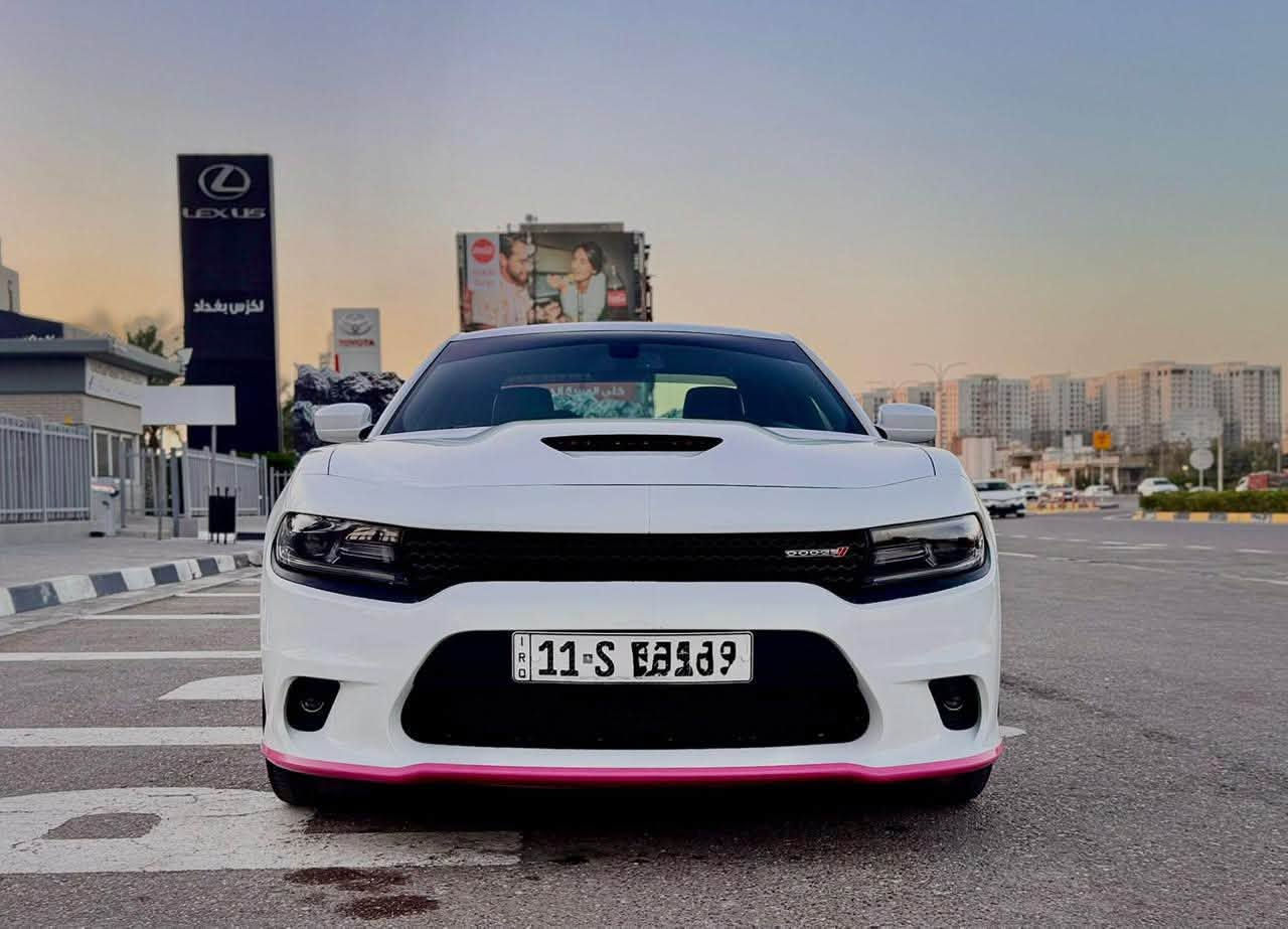 جارجر GT 2020 محرك 6 سلندر
وارد امريكي الحادث كلش بسيط موضح بالصور
ماشية 45.000 mi
رقم بغداد ب اسمي 
المواصفات:

•  فول عدا الفتحة.
•  كشنات حضن 
•  دكمة سوبر تراك باك + دكمة سبورت.
•  شاشة كبيرة 8 إنج + كامرة دوارة.
• لايت زينون+ عدسات متغير الوان 
•  ويل حجم 20 + تخم تايرات جدد.
•  سيستم صوت ألباين.
•  المقود كهرباء + تدفئة 
*   المقاعد الأمامية كهربائية .
*   ذاكرة لحفظ وضعيات الجلوس (ميموري) .
*   مقاعد أمامية تبريد وتدفئة .
*   مقاعد خلفية تدفئة.

السيارة عليه ادامه ما نقصها شي 
السعر  255$ 
 ***********
مكاني البصرة
