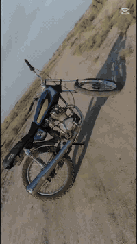 السلام عليكم ربعي كير البيع بدون كلك كلك دراجه رياضي  السعر 250 و بيه مجال حك جيه رقم الهاتف ***********.
