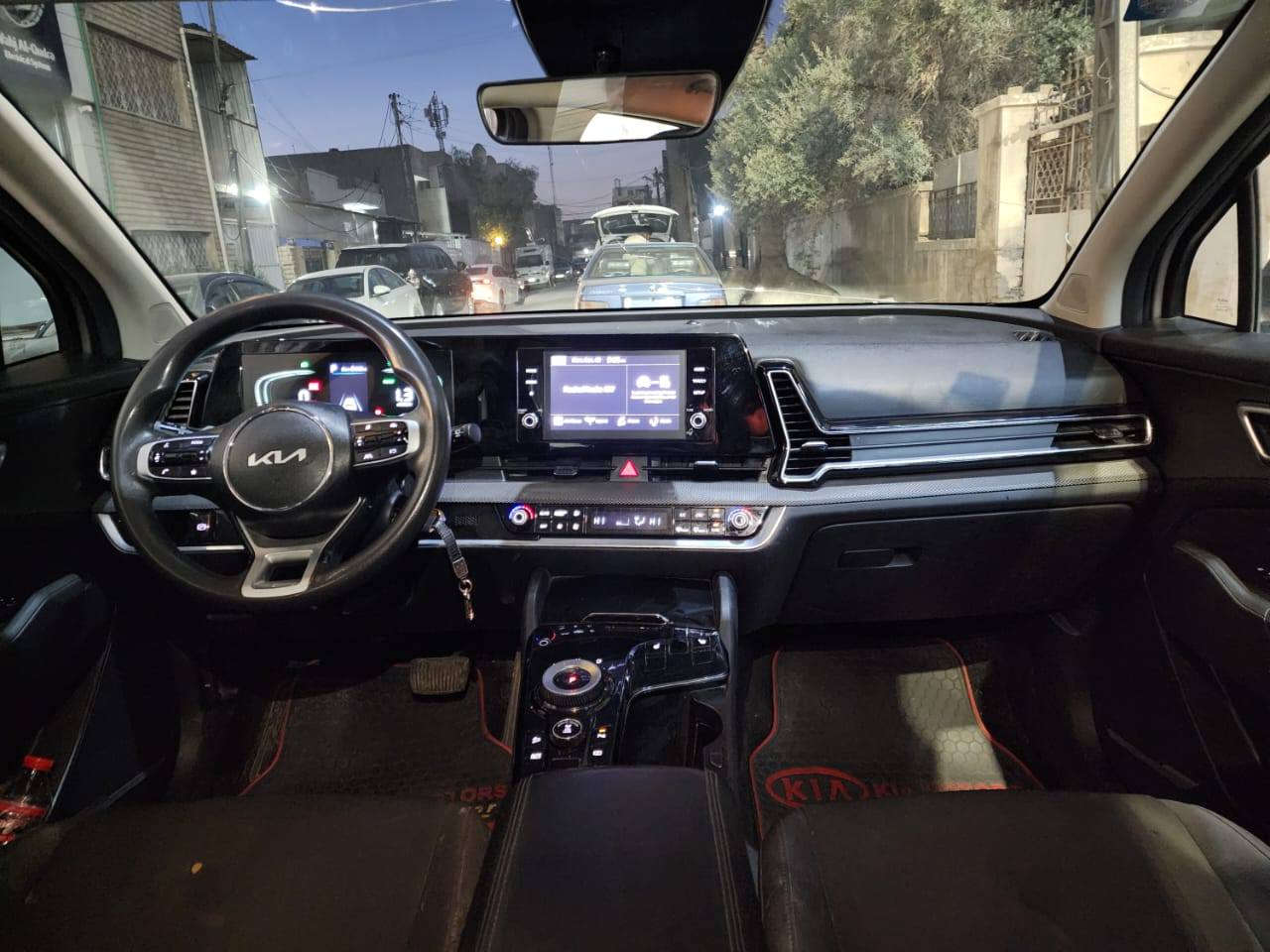 السلام عليكم
سبورتج ٢٠٢٣ هايبرد
رقم بغداد 
وارد امريكي
ماشيه ٤٦ الف ميل
حادث خفيف   جاملغ بارد
باب صبغ
كشن كهرباء
كيجات الكترونيه متغيره
انضمه قياده
هاند بريك بصمه
تحديد مسار ذكي
مكان السيارة الكرادة
للاتصال علَ ***********
