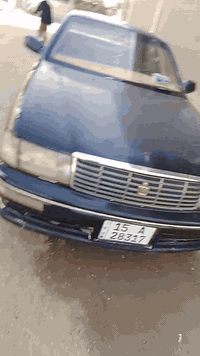 السلام عليكم سيارة تويوتا كراون ياباني بطه موديل 1995 رقم انبار انكليزي باسمنا السياره مكينه كير اوتوماتيك خير من الله تخم تاير حداديه حلوه كهربائيات شغاله كلها السياره حلوه السعر 48 وبيها مجال للشراي حق الجيه مكاني ديوانية رقمي *********** واتساب
