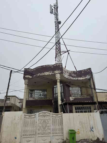 بسم الله الرحمن الرحيم 

منطقه شفته 

دار للبيع المساحه 250 م يحتوي على 5 غرف نوم  3 فوك و 2 جوه + صاله + استقبال + مطبخ  + حمام عدد 2  مشددود عليه شبكه اسياسيل براتب سنوي وكهرباء 24 ساعه مجاناً البيت على شارع عام تبليط + مجاري 

الاستفسار الاتصال ***********
