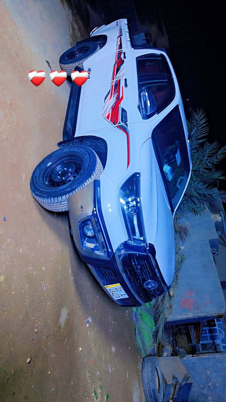 فور ويل للبيع موديل 23 ساز جديدة حيل ماشي 20 ألف حقيقي سياره كفاله عامه كير عادي رقم قادسيه 16 نكليزي مكان النجف سعر 295         ***********
