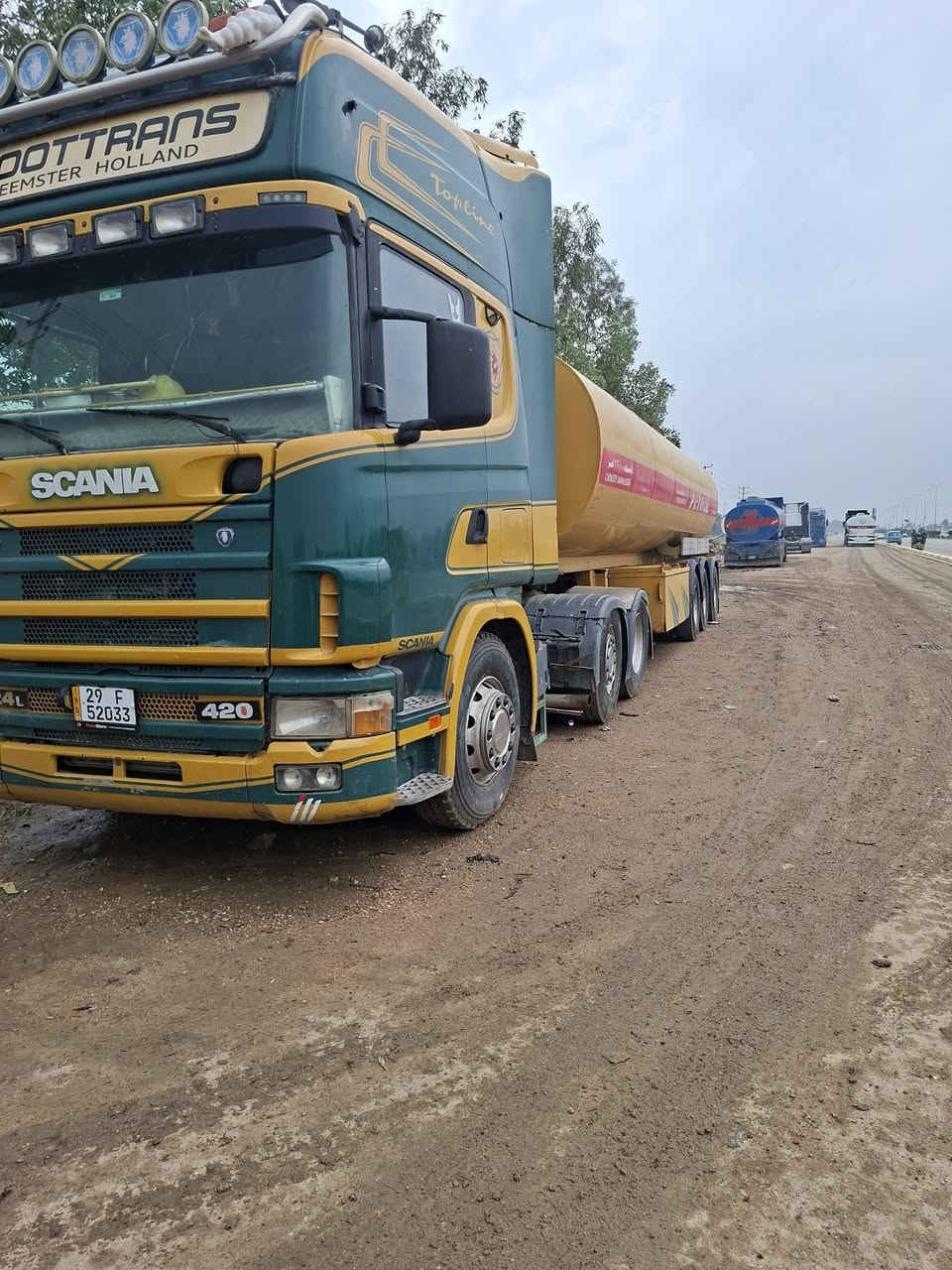 سلام عليكم 
للبيع سكانيا موديل 2003 جاهزة للشغل
 تكيال جديد مكان كربلاء اخوان مكلف بالنشر 
للاستفسار الاتصال على الرقم : ***********
