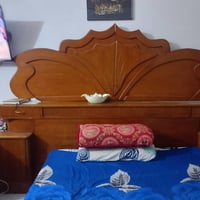 غرفة عراقية • خشب أولي • للبيع