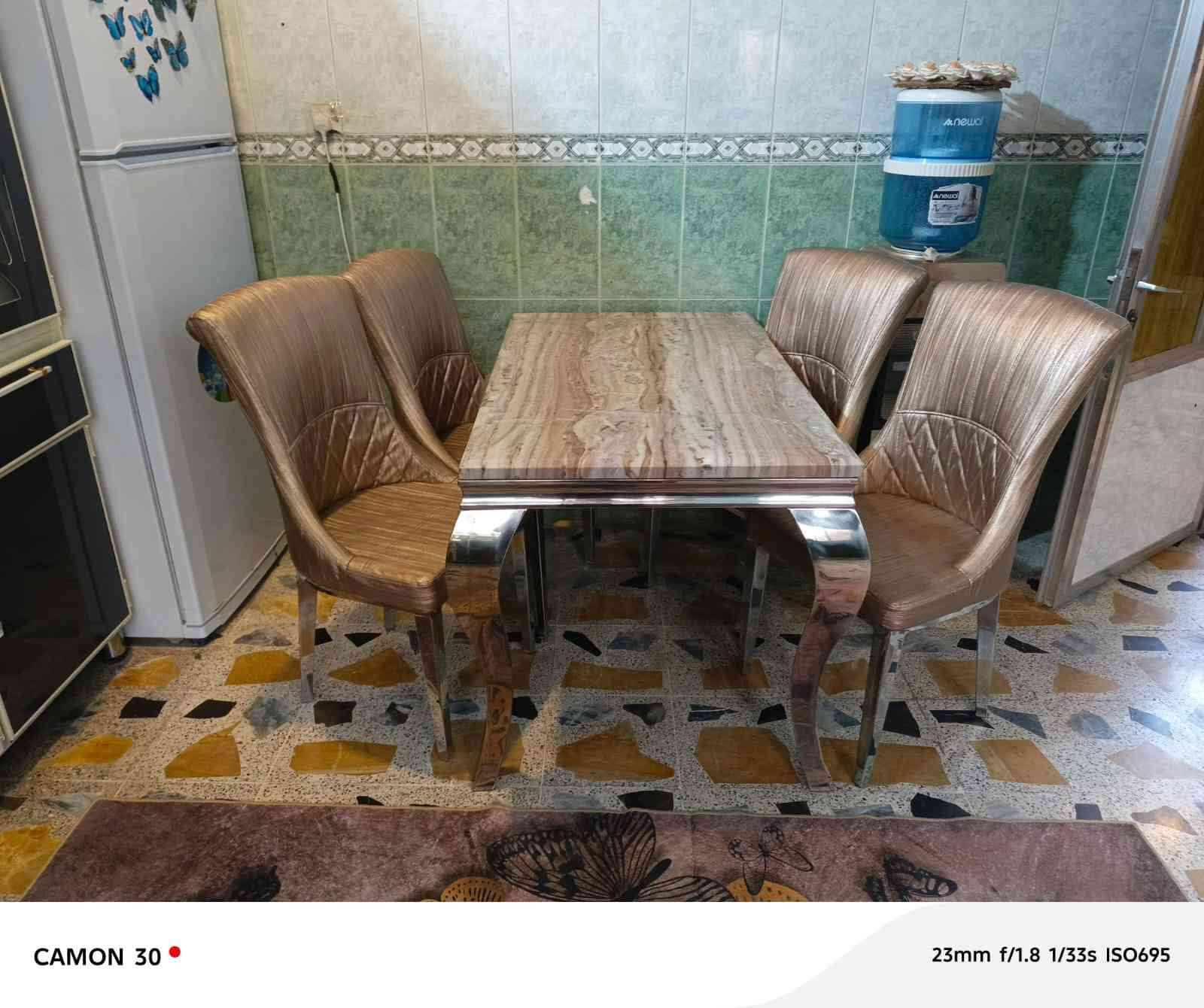 ميز طعام مرمر مع اربع كراسي سل ستيل ثقيل يتحمل اوزان ثقيله جدا نظيف سعر 225


**إذا كنت صاحب هذا الإعلان وتريد حذفه لأي سبب، رجاءا أرسل رسالة إلى الدعم الفني**