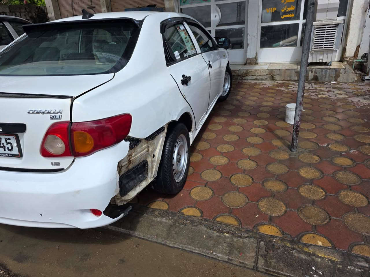 السلام عليكم ورحمه الله وبركاته متاح كورلا خليجي
موديل ٢٠٠٨ الجام جوبي ظررها باب خلف السايق مصلح عل البارد والدعاميه الخلفيه قدر الله وما شاء فعل اول البارحه طك عندي تاير ونكسرت قطعه منها 
كير مكفول محرك مكفول صدر مبدل كله جديد سنتر لك شغال تبريد شغال 
المحرك ١٦٠٠ سياره رقم بغداد انكليزي باسمي تحويل ثاني يوم السياره جاهزه كبل تنزل بيها عل الشارع وربع ماتصرف عليها 
السعر ١٠٥ وبيه مجال
الاستفسار الاتصال على الرقم ***********
*********** والي ماعنده رصيد وات ساب شغال والشراي بالخدمه
