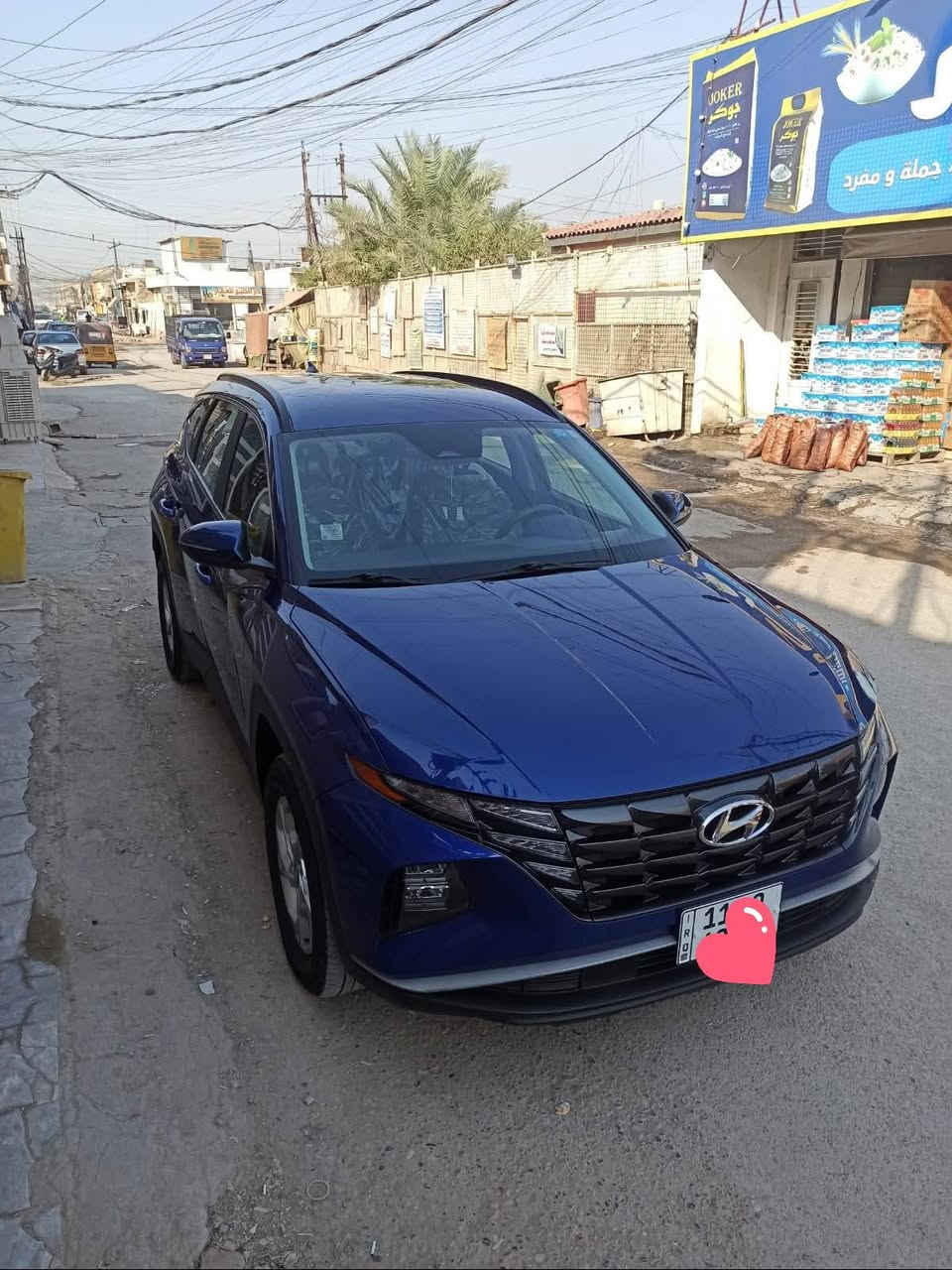 السلام عليكم ورحمة الله توكسان موديل ٢٠٢٢ وارد أمريكي 
ضرر خلفي تبديل قبغ جنطه اصلي
 وصبغ جاملغ خلفي (بدون شاصي وبدون حوض)
 وبارد قليل بالقماره اثر طخه بالتحميل
 مواصفات السيارة
 بصمة أبواب وتشغيل رادارات جانبيه وامامي وخلفي كامرا دواره 
 فور ويل تبريد قطعتين تدفئة كشنات تحديد مسار 
كشن كهرباء تشغيل عن بعد لد امامي وخلفي 
ثلاثه وضعيات قيادة سايد بريك بصمة 
تخم تاير جديد 
السيارة رقم بغداد الرقم الجديد بأسمي 
السعر  180  بيها مجال شي قليل 
*********** مكان السيارة بغداد السريدات
