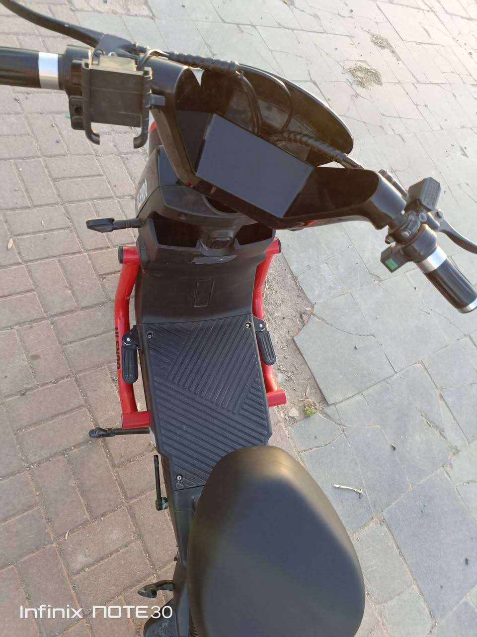 دراجه شحن u8, دراجه بحاله جيده جدا فقط صجم الماشة ١٥ وبريك خلفي بنى 10 السعر 380الف الالتصال***********
