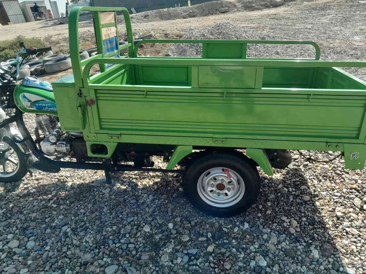 السلام عليكم
ستوته مديل 23
اوراق اصوليه
برغي مامفتوح بيها مبدل كلجات فقط 
ستوته خير من الله 
تاخذها ربع ماذب عليها
رقم راعيها ***********
مكلف بلنشر
