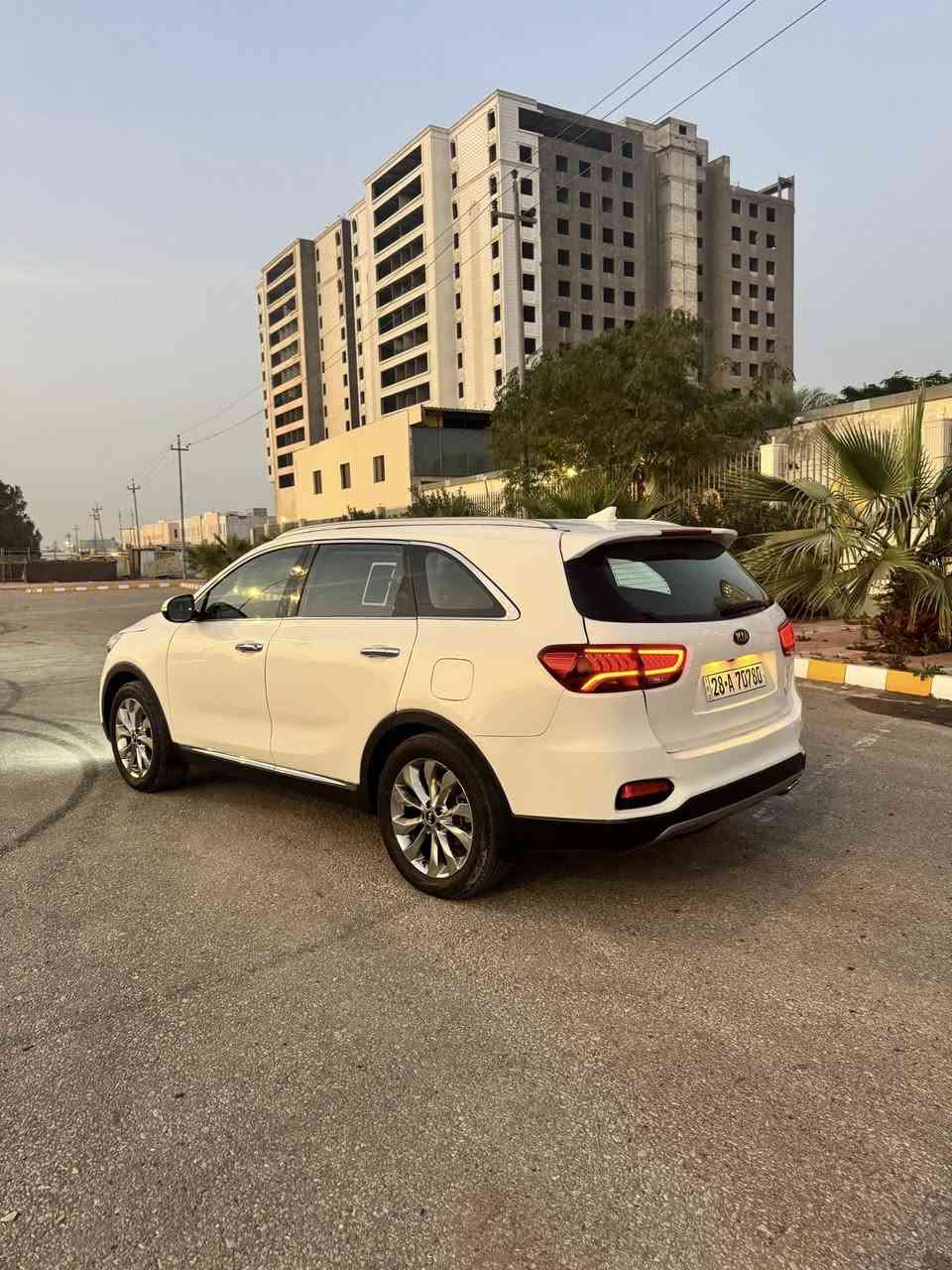 السلام عليكم

سورنتو 2020  خليجي 6 سليندر 

السياره مصبوغه كوله اثر جفيه مكفوله من الكص شواصي الغود عتب مكفولات 

 ، 7 راكب خليجي
  دبل شباج
فول مواصفات عدى الفتحه
نظام ترحيب 
بصمه ابواب وتشغيل 
لايتات زينون 
 كشن كهرباء  
كامرا خلفيه 
دبل حساس امامي خلفي
 فول تحكمات ستيرن 
بردات خلفيه 
٣ انظمه قيادهة
صندوك كهرباء 
تبريد ٣ قطع 
وبقيه المواصفات معروفه
سيارة جديدة جاهزة من كل شي  سيارة جديدماتصرف عليه 

دينار  رقم الانكليزي نجف بسمي الجديد وهزة جديدة 

ماشية81 الف 

مكاني نجف 
سعره 168ورقه 
رقمي ***********
