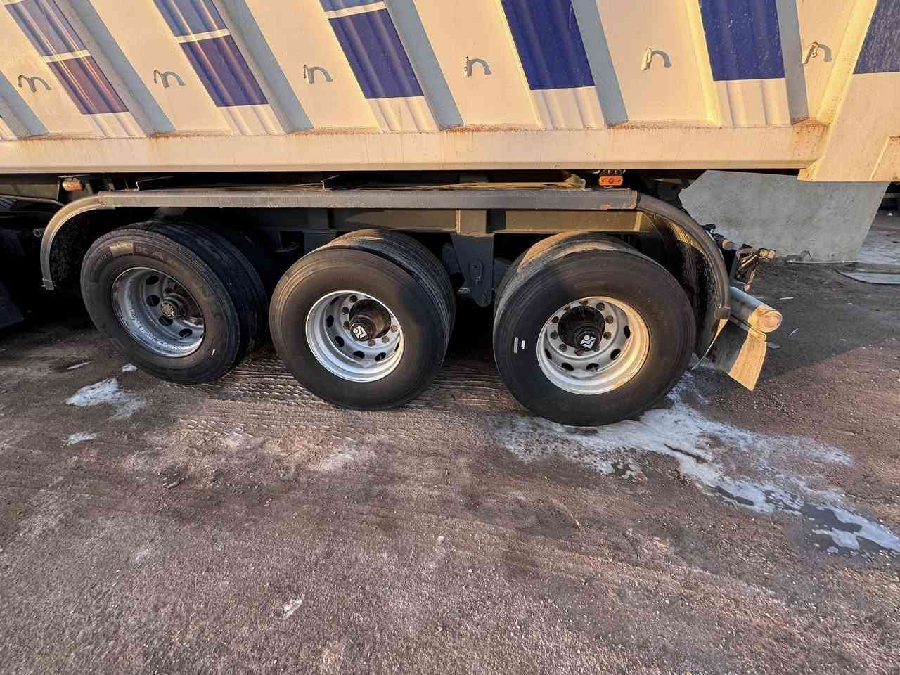 السلام عليكم عربانه ماك نيسان 2024 ذرعه 29بلادي وي تعلاوه 32 مكفوله تخم تاير 
0772 813 0516
