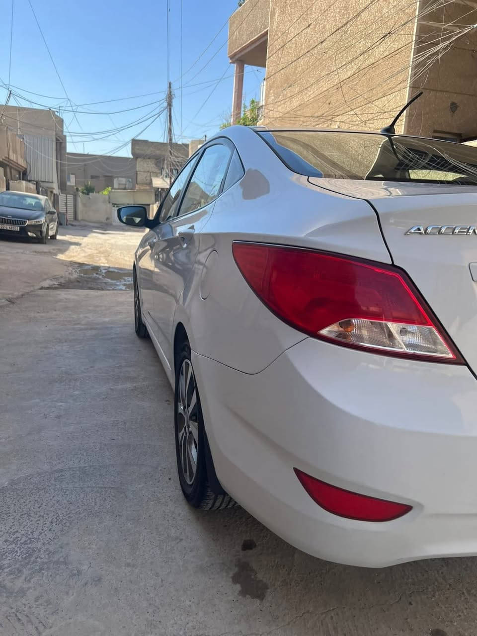 من رخصه الادمن المحترم
السلام عليكم 
اكسنت  موديل 2018 بلو
فول مواصفات (سلايد-اربع دسك امامي خلفي -إشاره بالمري - لد وعدسه بالماصده )
السياره مكفوله كفاله عامه من الصبغ بيها شخط ومكحل في باب عكس السايق ورصعتين خفيفات اثر حصو
مكينه وكير مكفولات كفاله عامه 
تبريد تدفىء شغال 
ماشيه ٧١ الف
باسمي السياره. رقم بغداد الدولي الجديد
السياره على يد وحده 
للبيع ١٢٨$ ورقه بيها مجال قليل حق الجيه
عنواني (بغداد -الوزيريه - شارع المغرب  )
للاستفسار ***********
