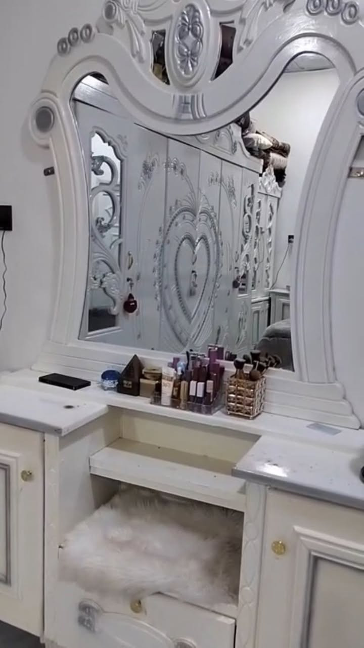 للبيع  السعر 900


**إذا كنت صاحب هذا الإعلان وتريد حذفه لأي سبب، رجاءا أرسل رسالة إلى الدعم الفني**