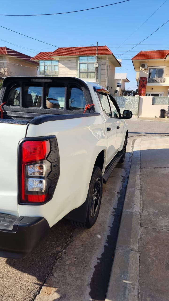 مۆدیلی ٢٠٢٢
١٤٣،٠٠٠ کیلومەتر رۆیشتووە 

سەیارەکە هیچ پارچەیەکی پێوە نیە تەنها چەند جێەکی ساردە کوتە 

گێر تۆماتیکی دەرەجە دووە 

شاشە گەورە

سوکان ڤۆلیۆم 

سەیارەکە گازە مەکینە ٢،٤ تۆربۆیە 

چوار تایەیی نوێی لە ژێرە 

سەیارەکە دەبڵ ئەکسلە

گێر و مەکینە و تەقە و رەقەی بەشەرت

بۆ پەیوەندی و واتس ئەپ : ***********

نرخی : ٢٤٠$
